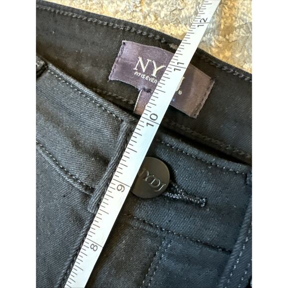 NWT‎ NYDJ Sheri Slim Ankle Jean in Black Rinse Cheetah Cuffed Hem Size 6 - Picture 11 of 12